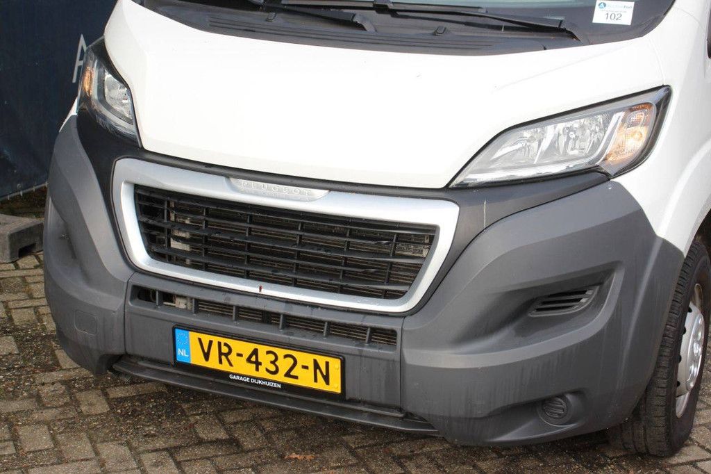 Kastenwagen Peugeot Boxer 333 2.2 HDI L2H2 XR Diesel 132 PS 2015