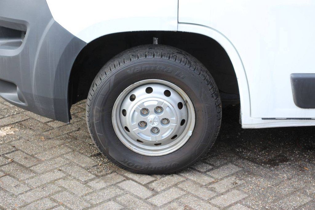 Kastenwagen Peugeot Boxer 333 2.2 HDI L2H2 XR Diesel 132 PS 2015