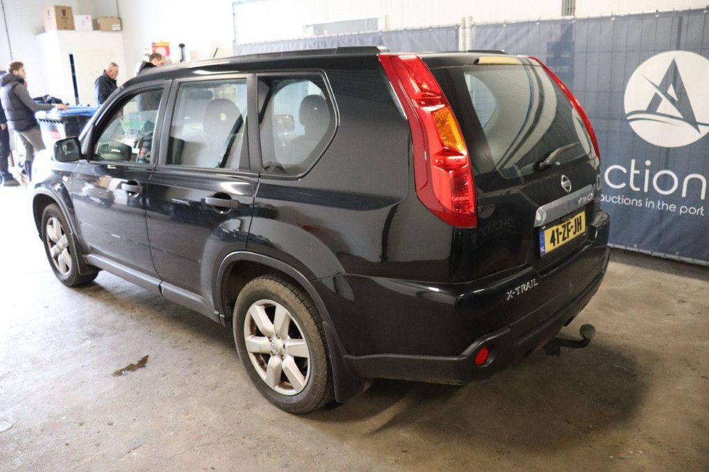 SUV Nissan X-Trail Benzine 142pk 2008