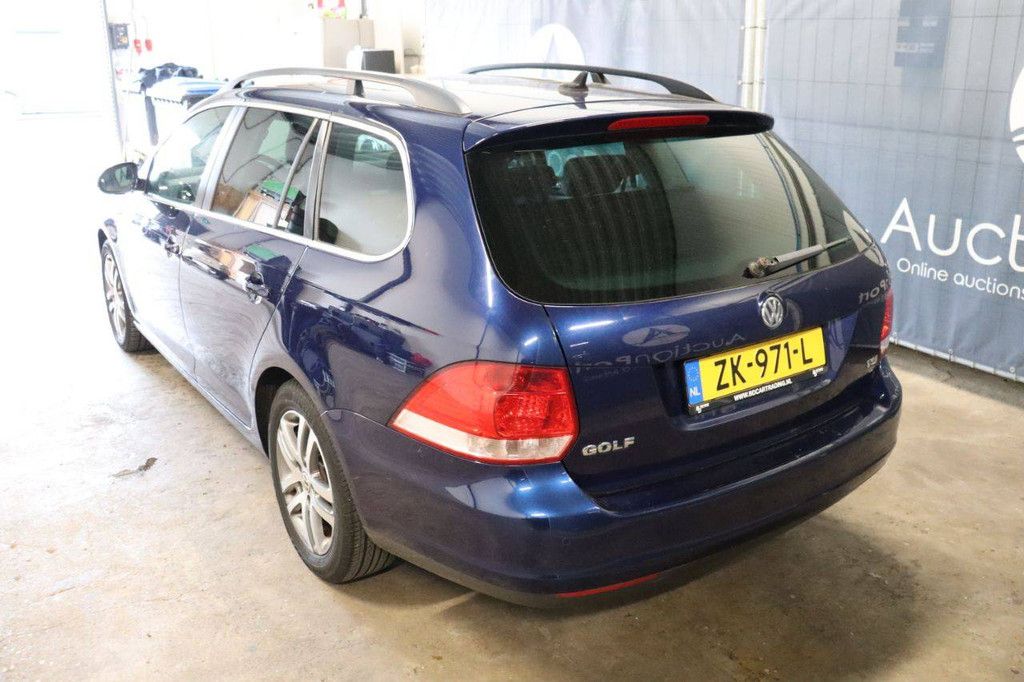 Volkswagen Golf Kombi, Benzin, 123 PS, Baujahr 2009