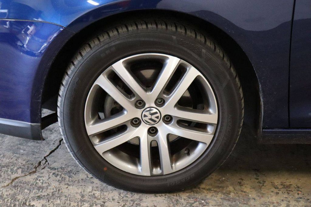 Volkswagen Golf Kombi, Benzin, 123 PS, Baujahr 2009