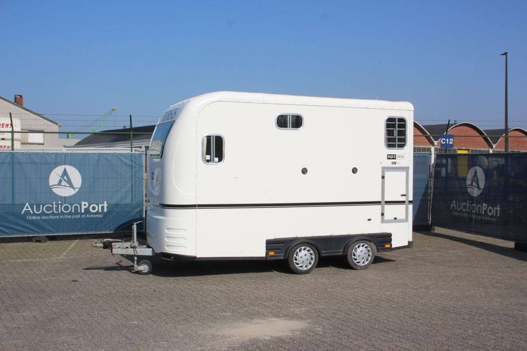Paardentrailer EQUI-TREK EQ27 2009