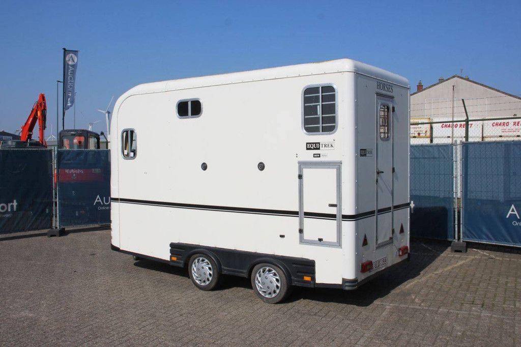 Paardentrailer EQUI-TREK EQ27 2009