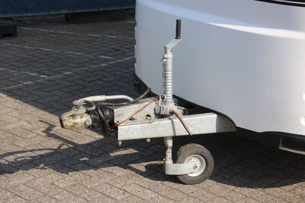 Paardentrailer EQUI-TREK EQ27 2009