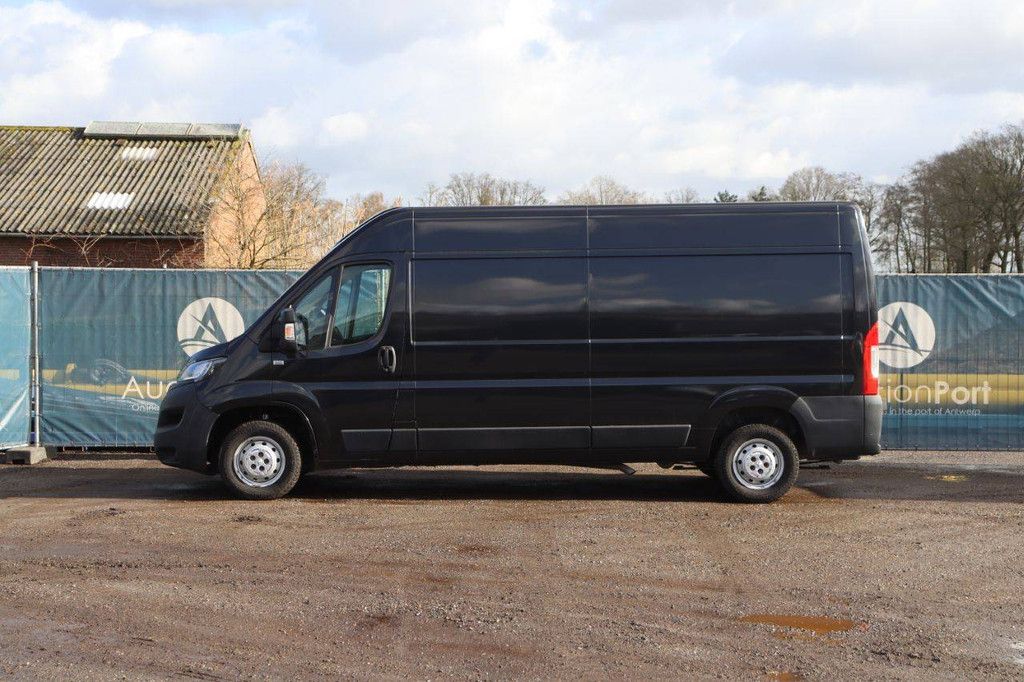 Bestelwagen Peugeot Boxer Diesel 165pk 2020