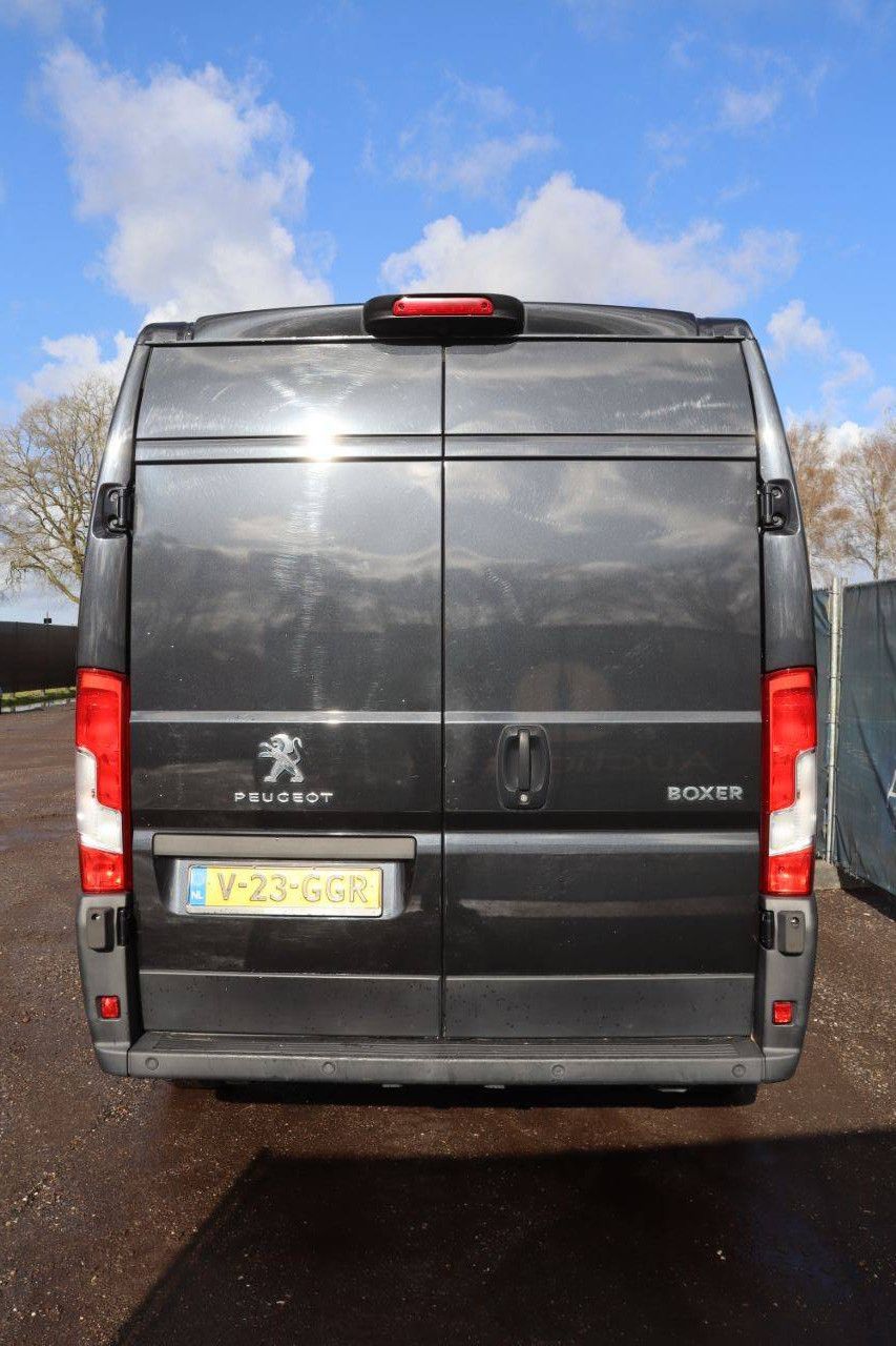 Bestelwagen Peugeot Boxer Diesel 165pk 2020