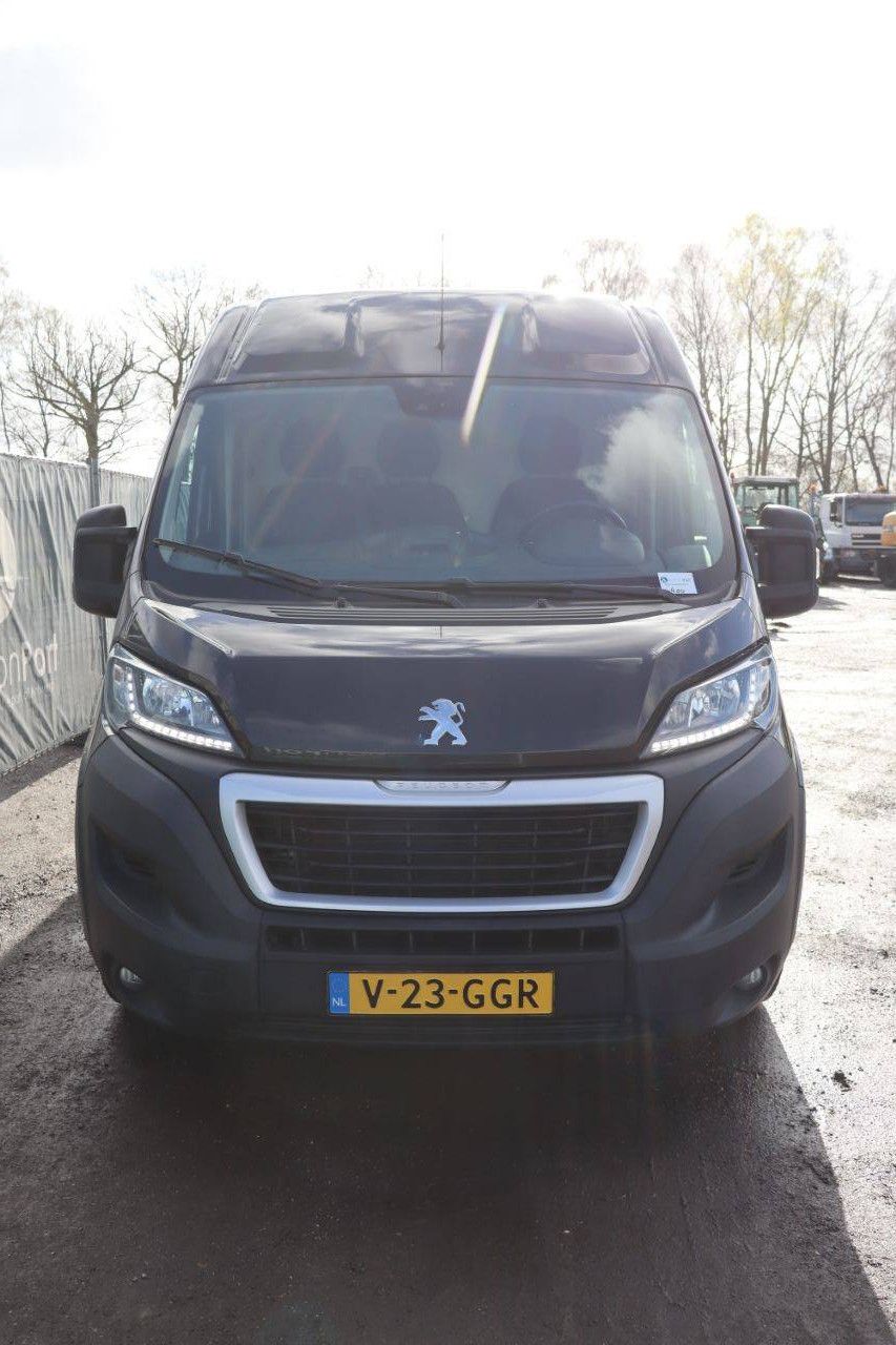 Bestelwagen Peugeot Boxer Diesel 165pk 2020