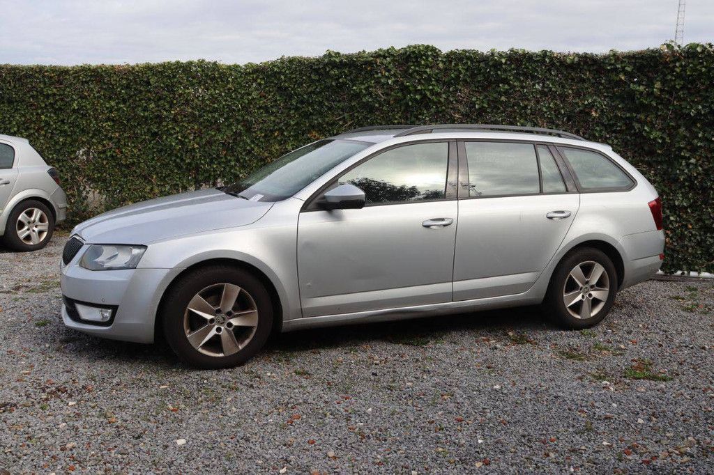 Stationwagen Skoda Octavia Diesel 2015