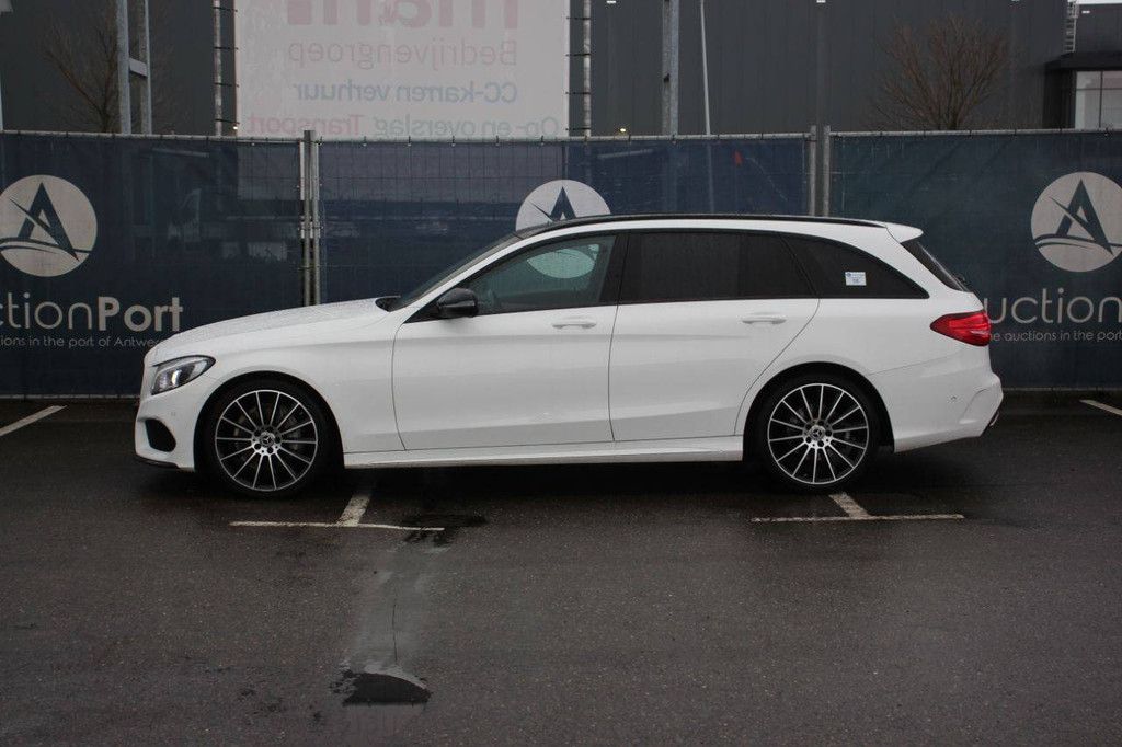 Pkw Mercedes-Benz C-Klasse T-Modell 180 AMG Sport Edition Benzin 115 kW 2017 (Margin)