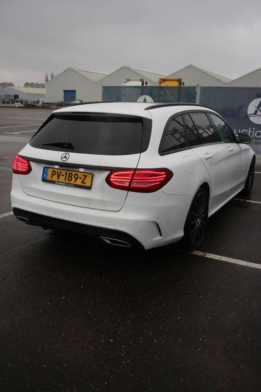 Pkw Mercedes-Benz C-Klasse T-Modell 180 AMG Sport Edition Benzin 115 kW 2017 (Margin)