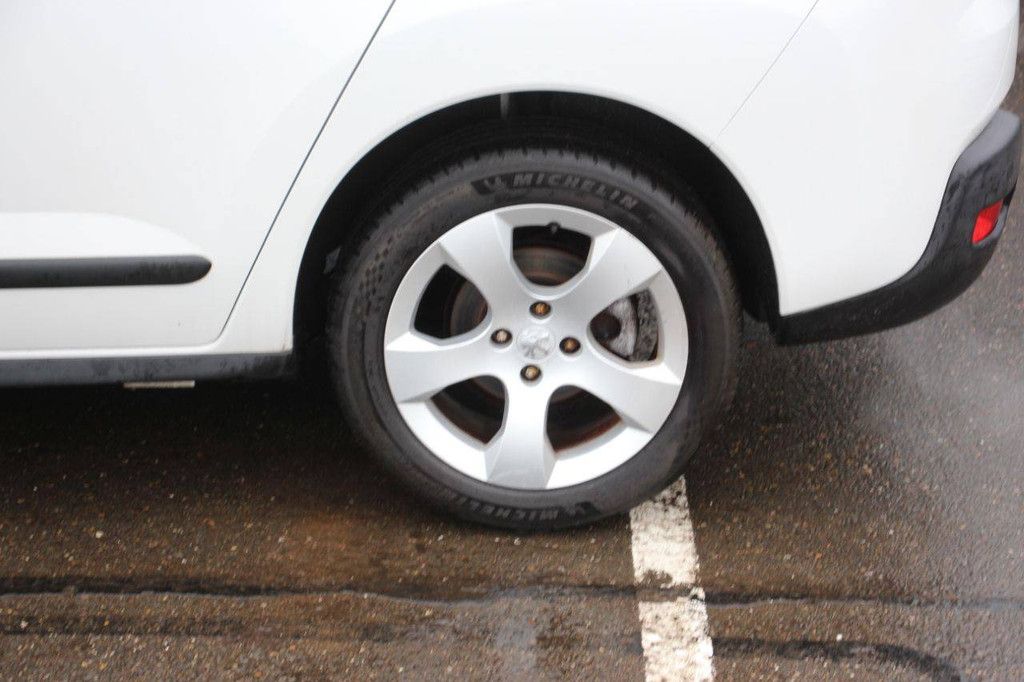 Pkw Peugeot 3008 1.6VTi ST Benzin 88kW 2011 (Margin)