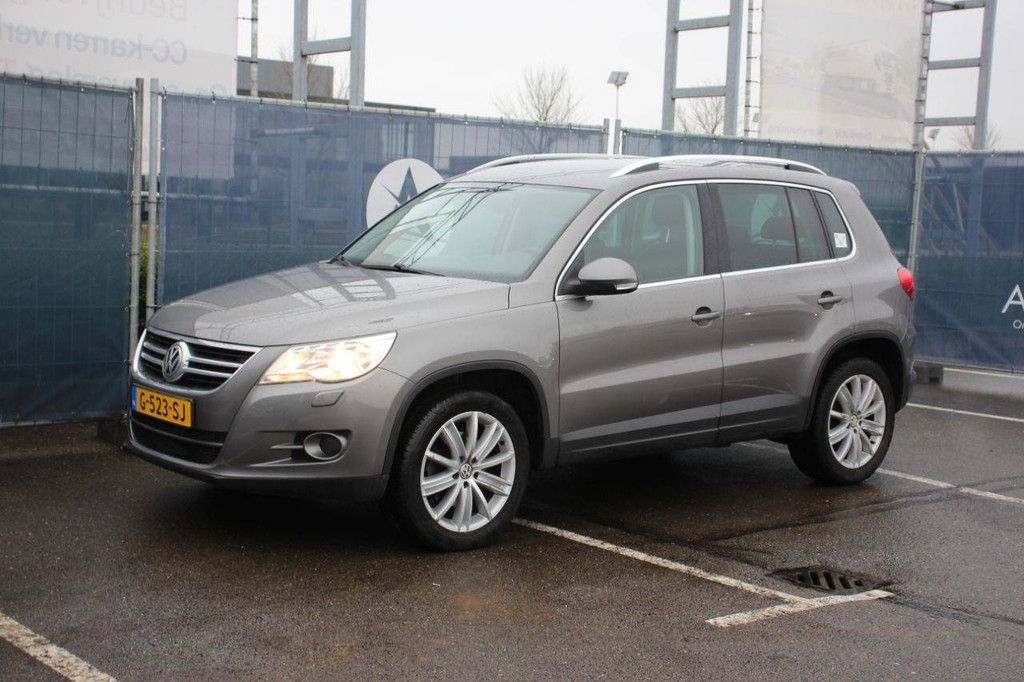 SUV Volkswagen Tiguan Petrol 170hp 2011