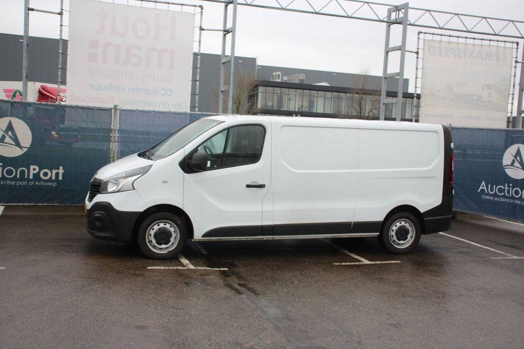 Renault TRAFIC Diesel Van 2018