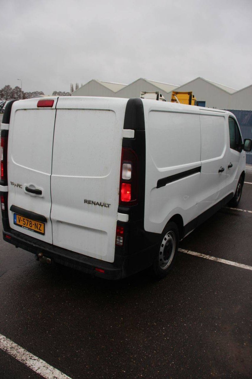 Renault TRAFIC Diesel Van 2018