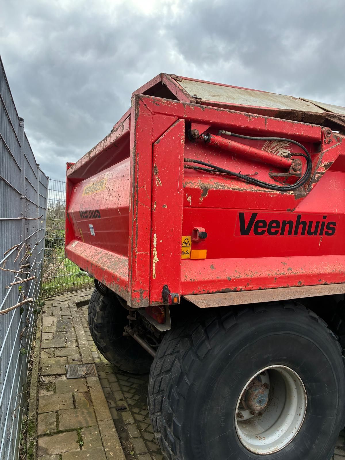 Veenhuis JVZK 21000 grondumper