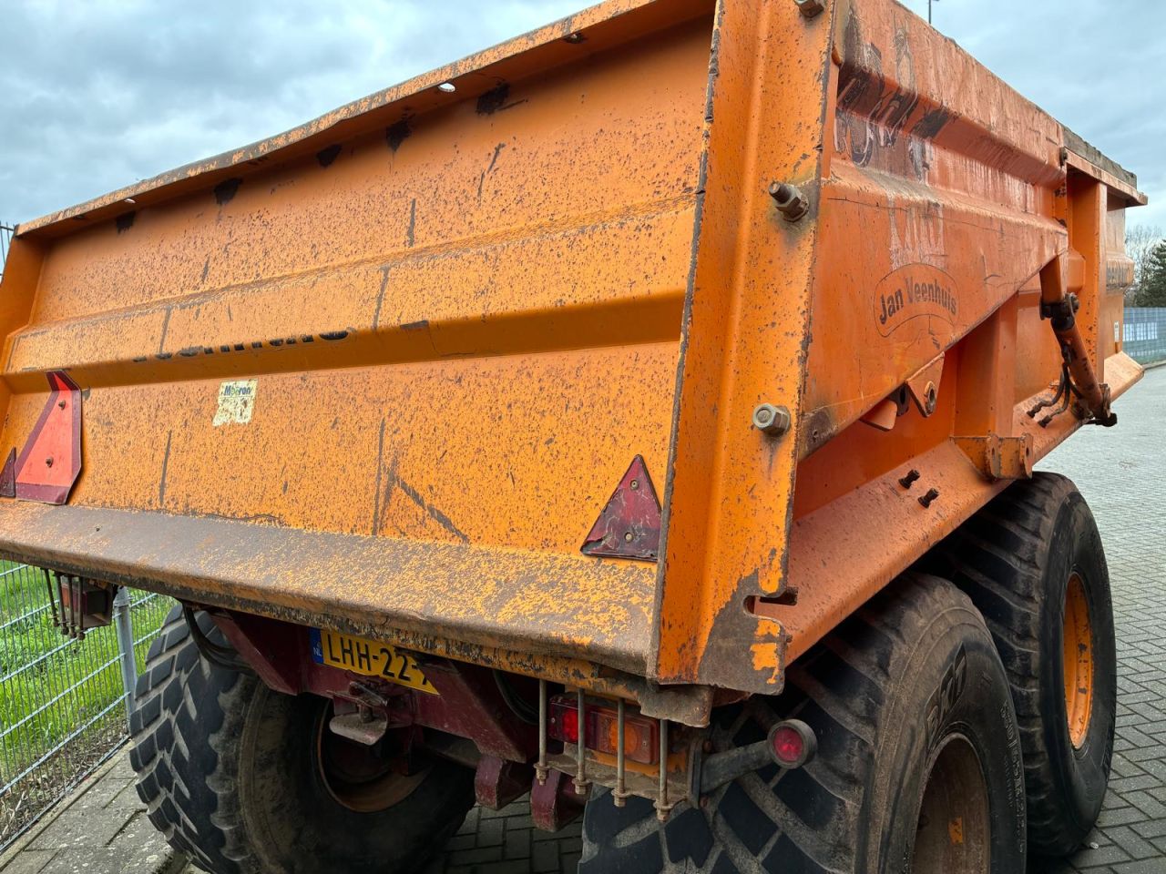 Veenhuis JVZK 18000 gronddumper