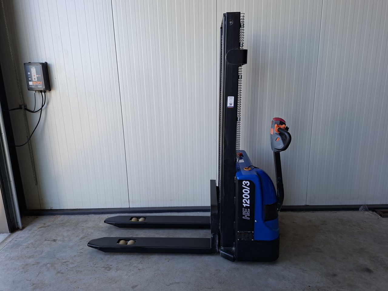 Elektrische stapelaar 3000 mm 1200 kg bj 11-2022