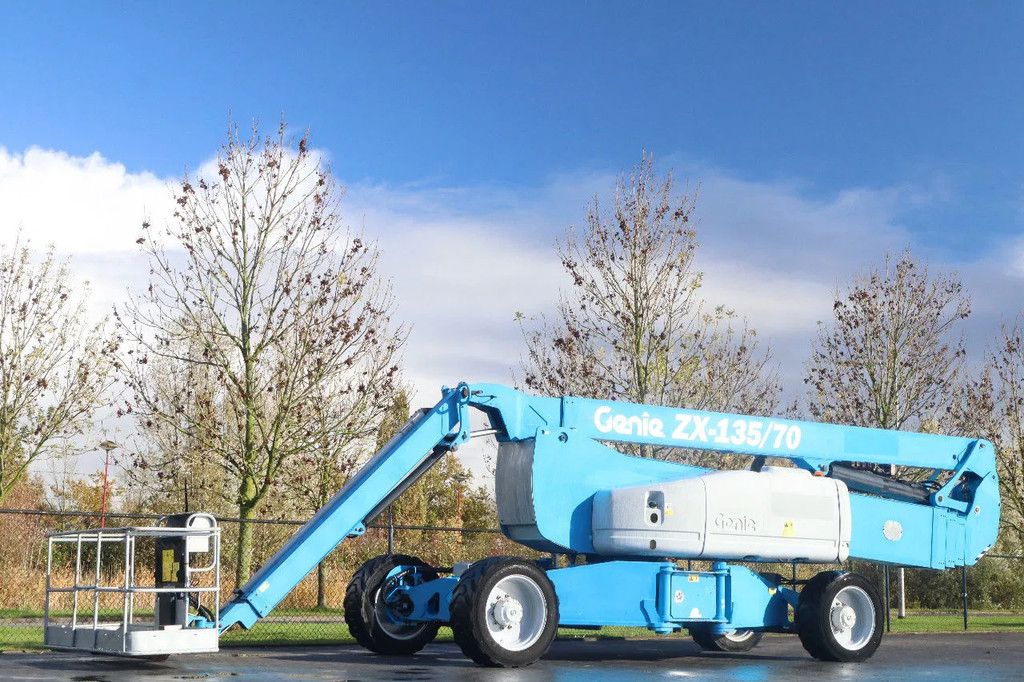 Genie ZX-135/70 | 43 METER | 272 KG