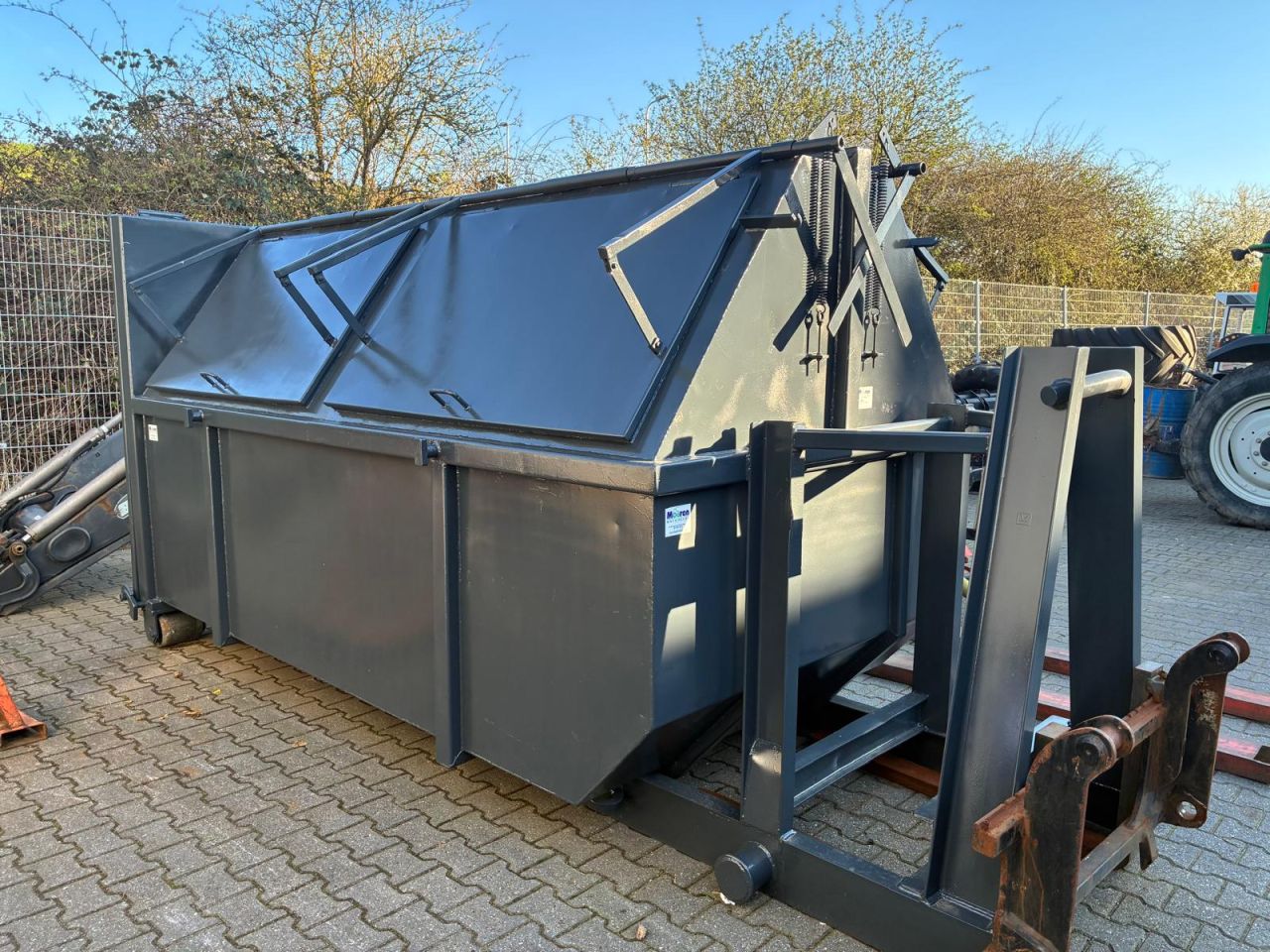 Moocon afvalhuis met haakarm systeem
