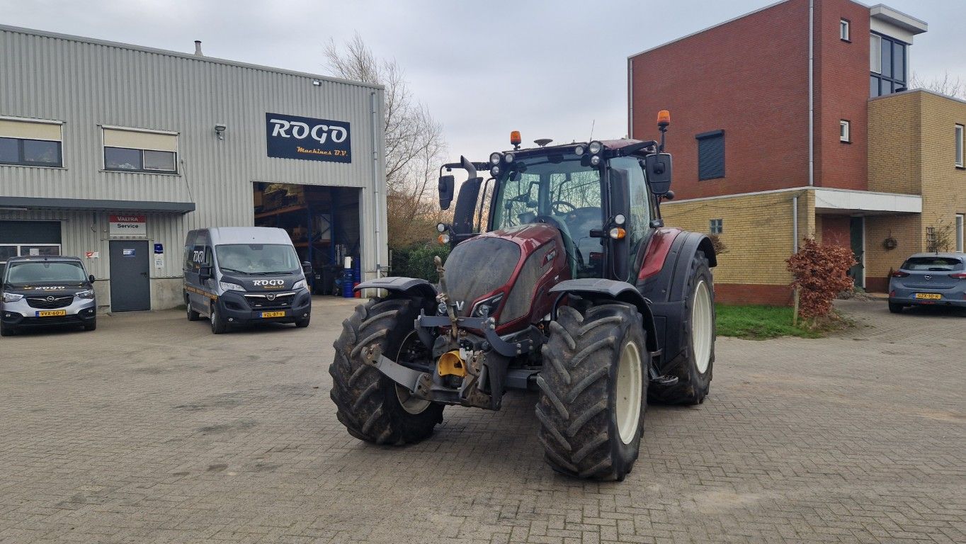 Valtra N154e Direct