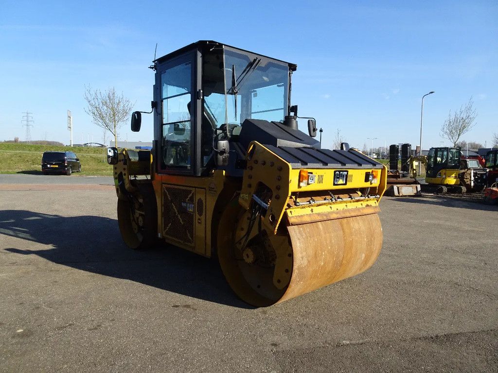 Caterpillar CD54B