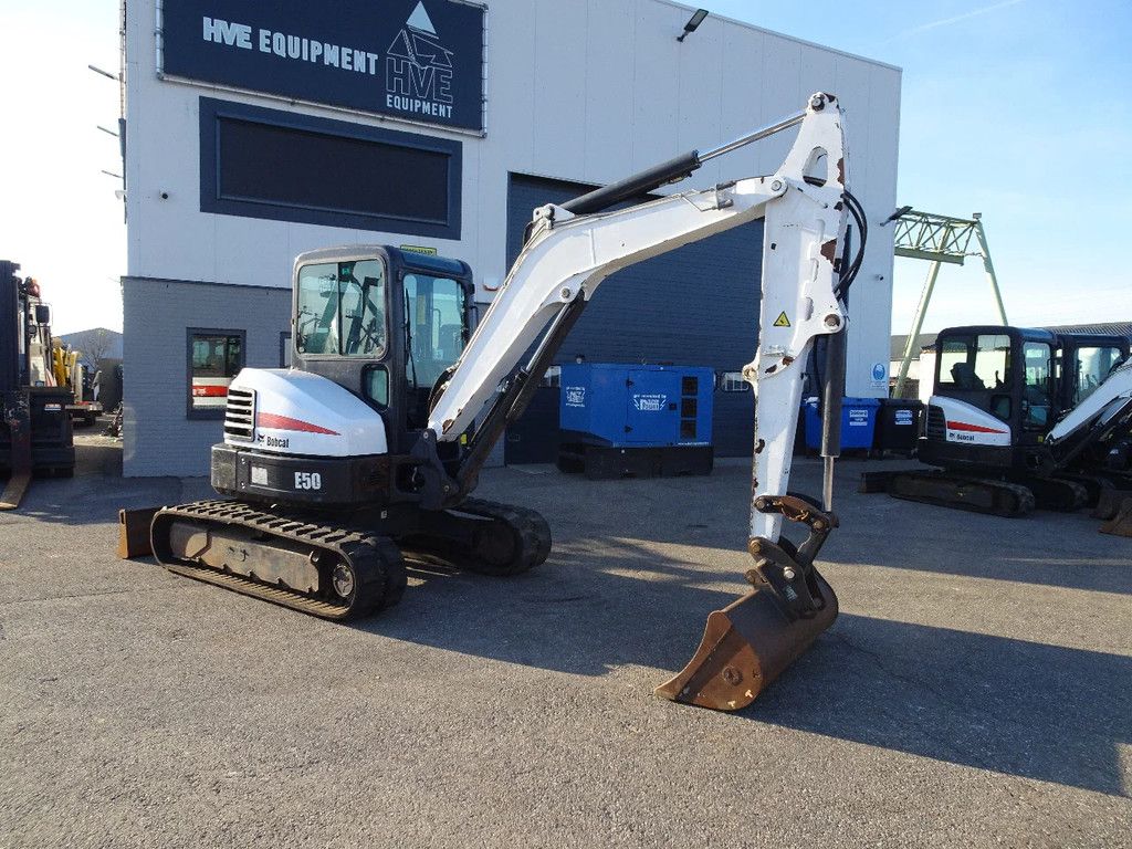 Bobcat E50