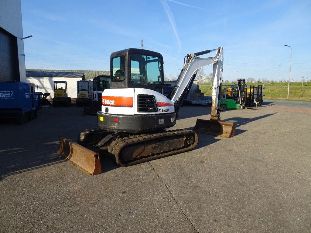 Bobcat E50