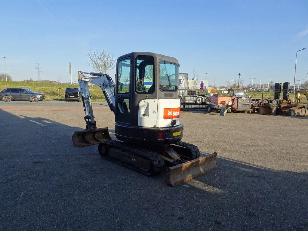 Bobcat E26EM