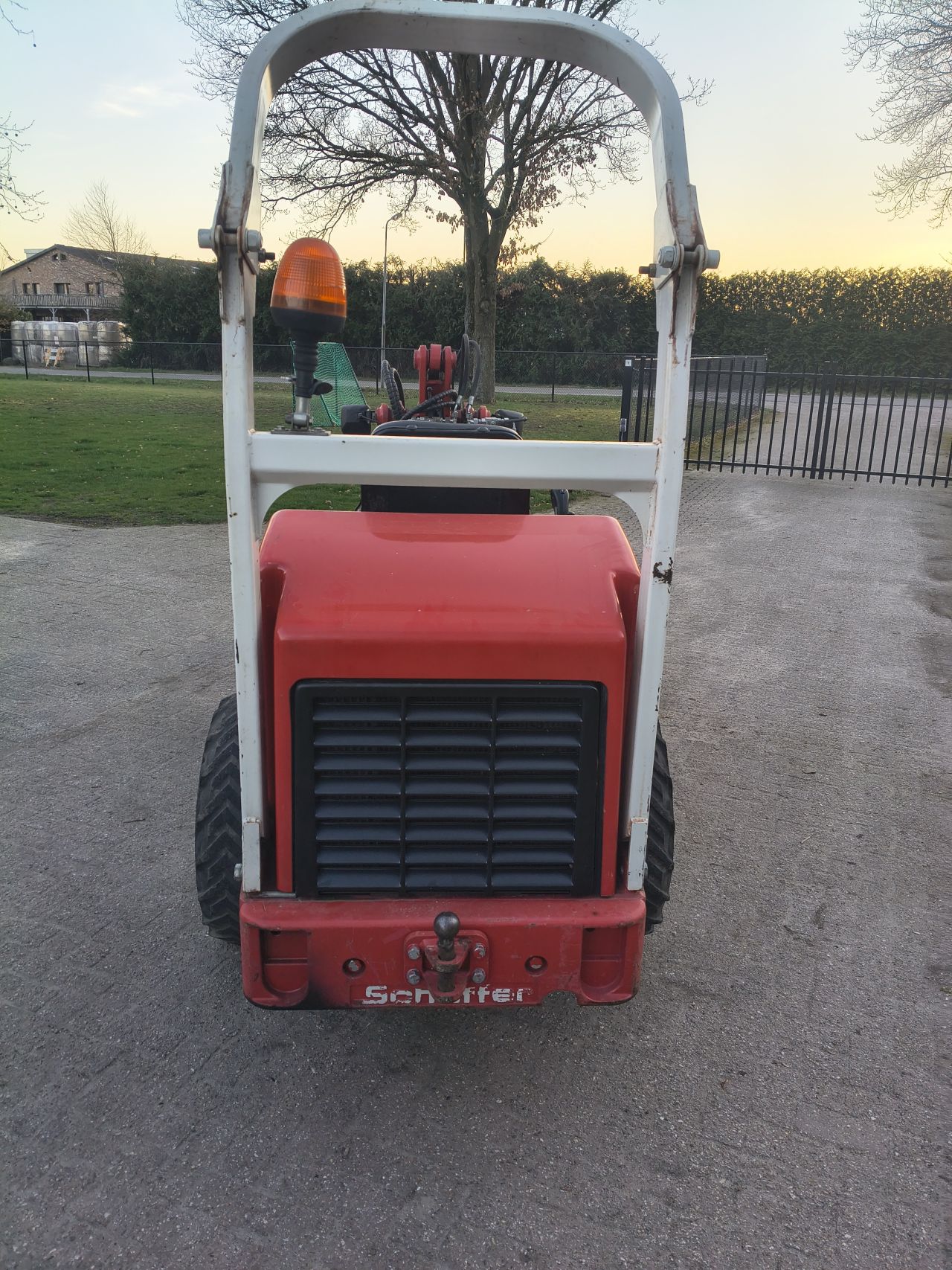 Schaffer 2033 2011 shovel nl kenteken