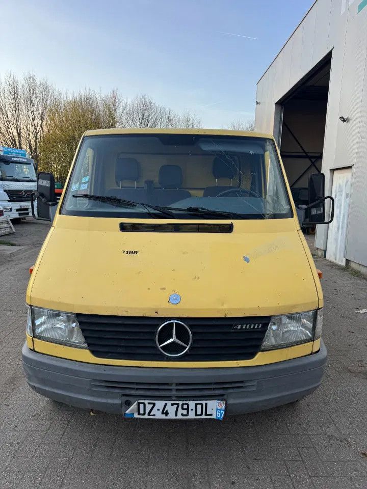 Mercedes-Benz Sprinter **410D-5CYLINDER-MANUAL PUMP**