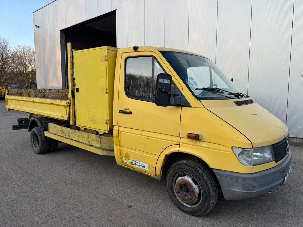 Mercedes-Benz Sprinter **410D-5CYLINDER-MANUAL PUMP**
