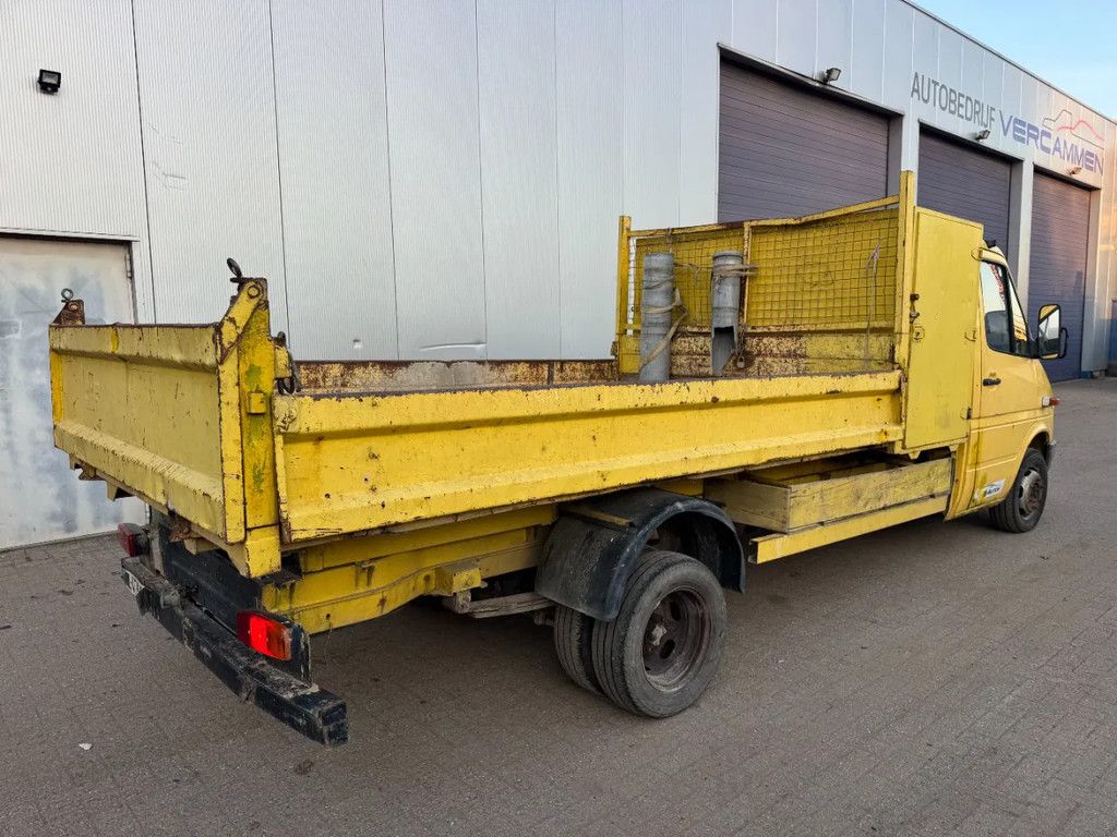 Mercedes-Benz Sprinter **410D-5CYLINDER-MANUAL PUMP**