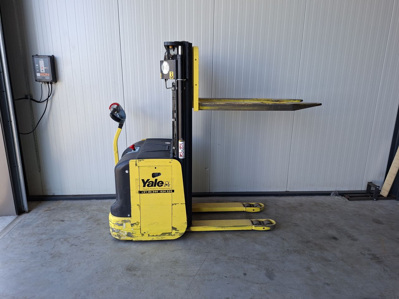 Hyster S1.6 Elektrische stapelaar triplo free lift 4m 1600 kg