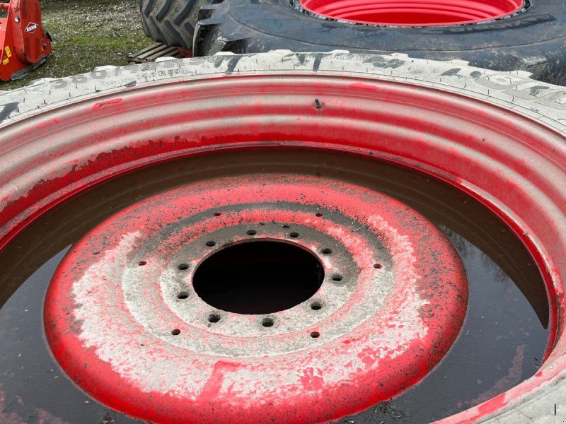 BKT 340/85R36 & 380/90R50 Sprøjtehjul