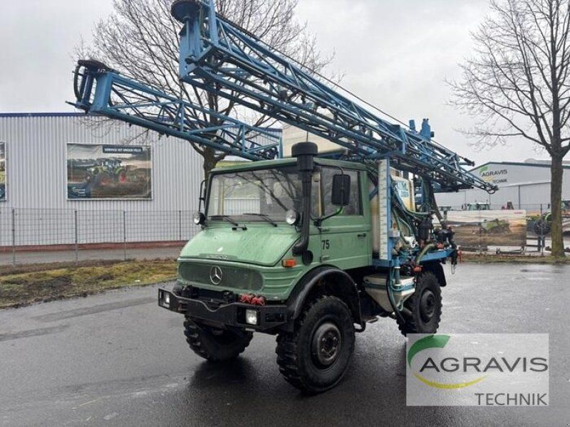 Benz UNIMOG 427/10 + Inuma Aufbauspritze Typ 2024