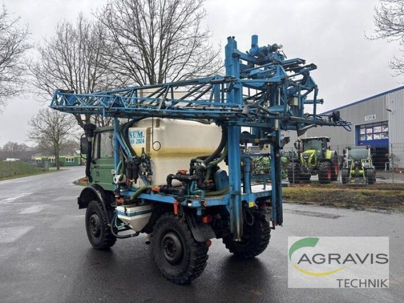 Benz UNIMOG 427/10 + Inuma Aufbauspritze Typ 2024