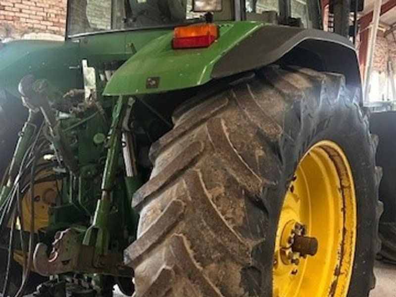 John Deere 7810