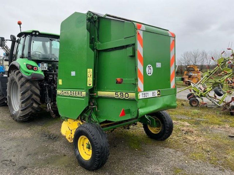 John Deere 590