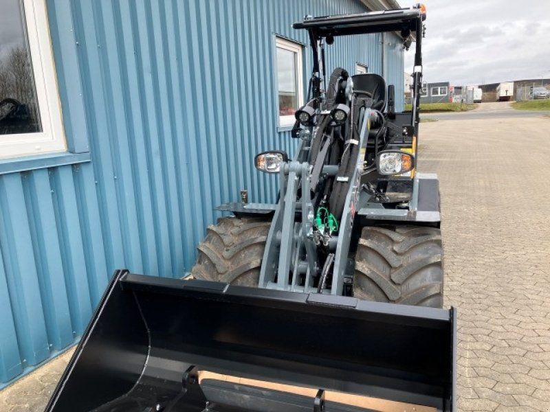 Giant G2700 HD Plus læsser
