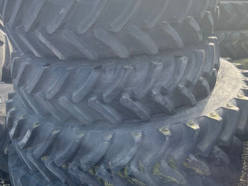 Alliance 380/90R46 + 320/85R34 Kommer fra en Case IH Maxxum
