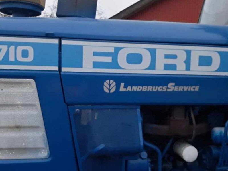 Ford 7710