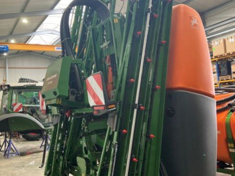Amazone UF 2002 + FRONTTANK 1500