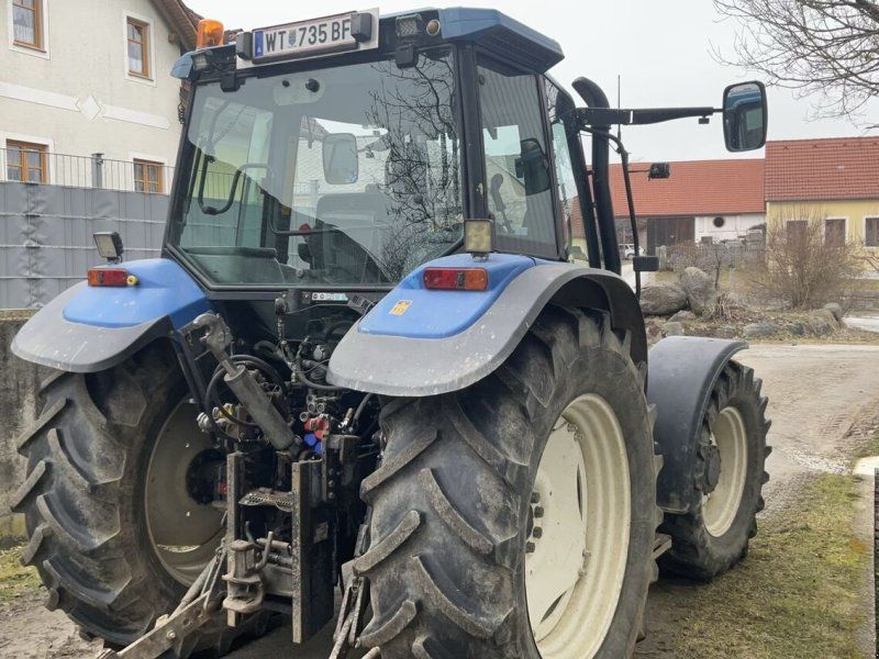 New Holland TS 110