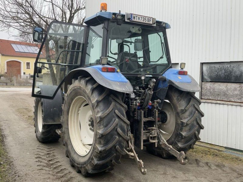 New Holland TS 110