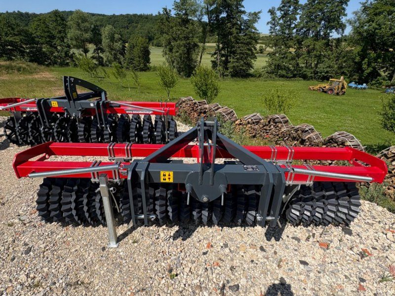 DA Landtechnik Dragon Front 300 Prisma