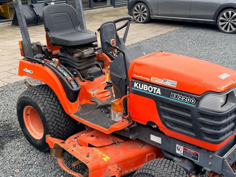 Kubota BX2200