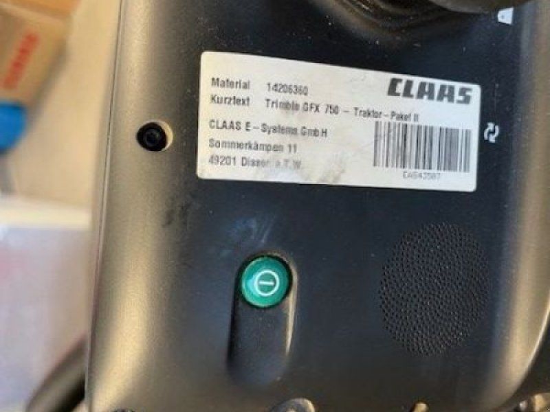Claas TRIMBLE GFX 750  NAV 900