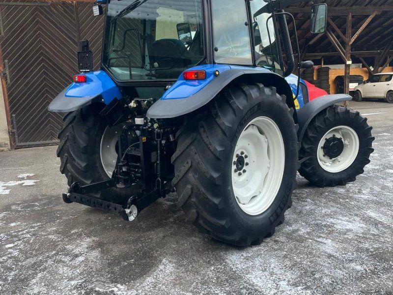 New Holland T5040