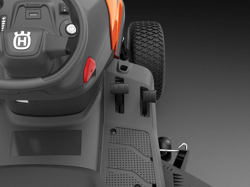Husqvarna TC 215T  mit Entleerungshilfe am Korb