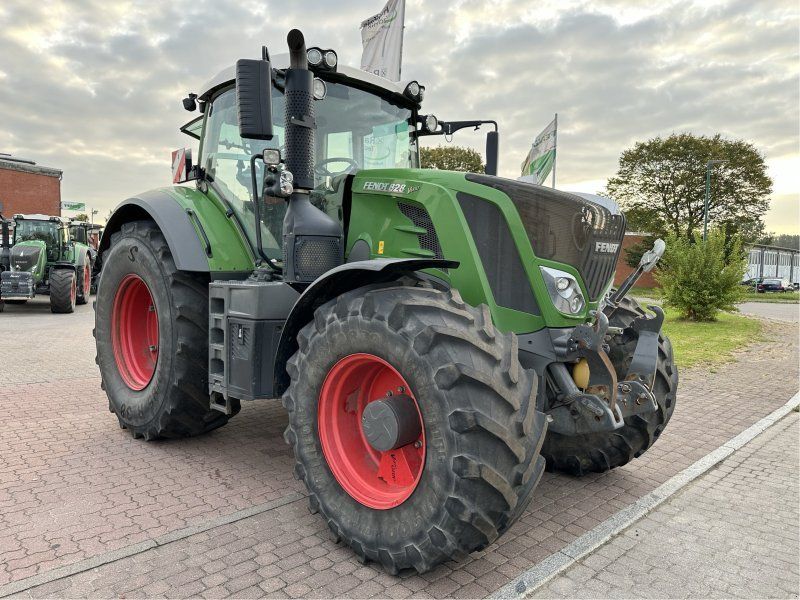 Fendt 828 Vario S4 ProfiPlus